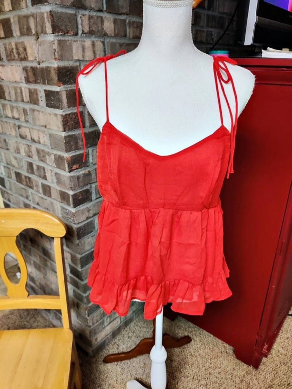 Chiffon Old Navy Moonfish Orange Ruffle Camisole Size Large NWT Semi Sheer